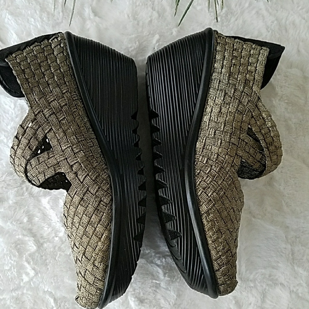๐ฅSEE NEW LISTING๐ฅ Bernie Mev Slip On NWOT - Picture 2 of 9